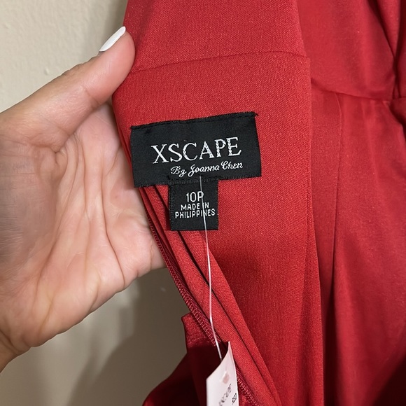Xscape Red Gown - Picture 6 of 13